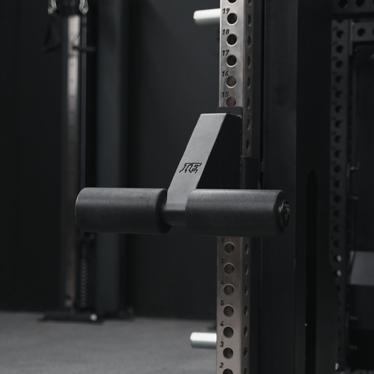 Lat Pulldown attachment